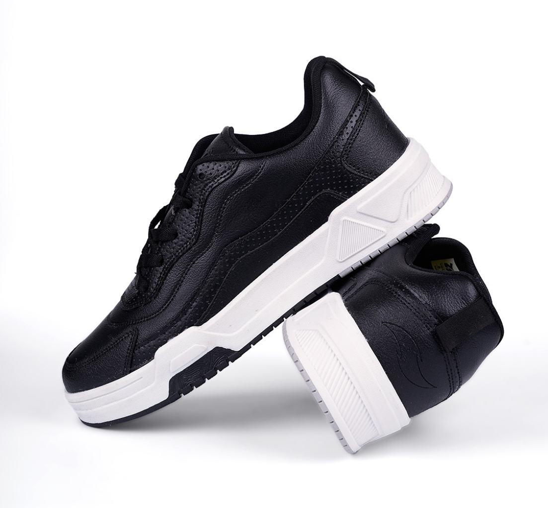 OTTO Pitch Black Men's casual sneaker