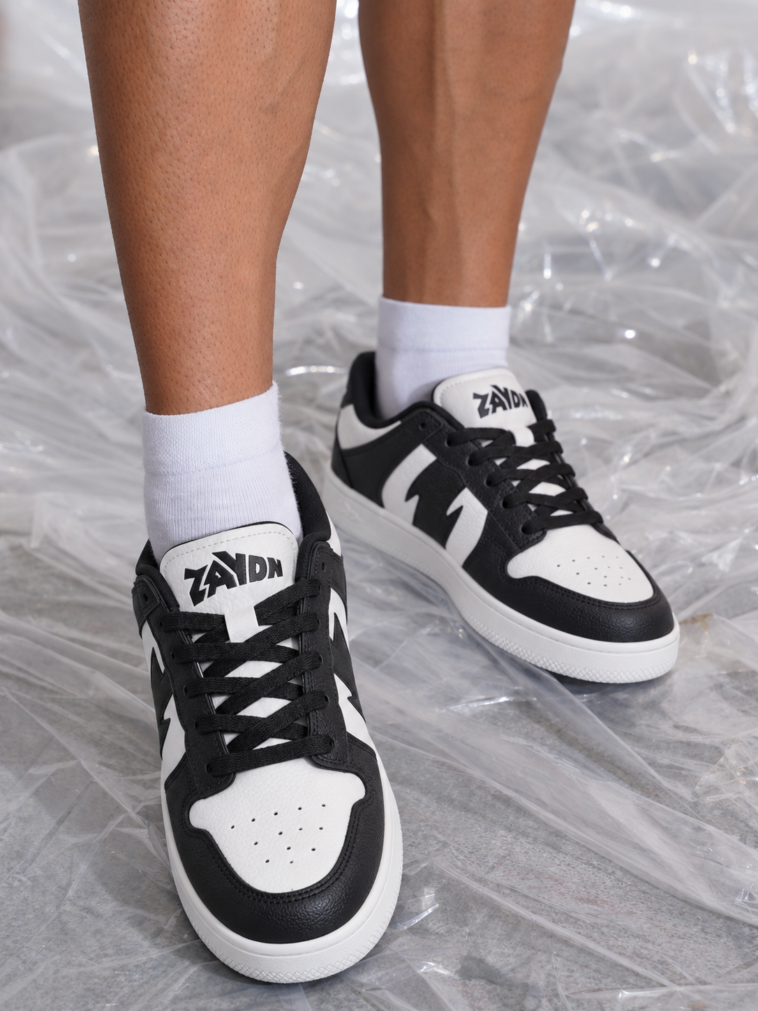 TITAN MIDNIGHT BLACK